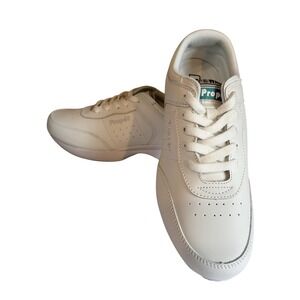 NWT Woman's Propet White LifeWalker Comfort Athletic Sneakers Shoes Size 10W